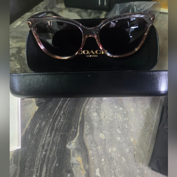 Limited $50 $Coach Women's Cat Eye Mirror Sunglasses Measuring 57/17/135 - Picture 6 of 8